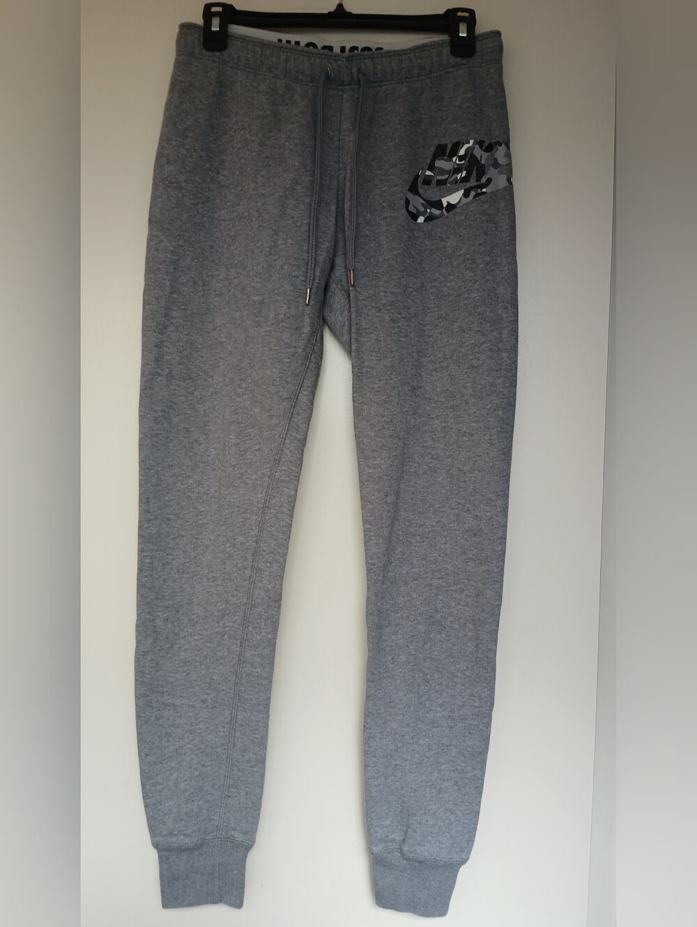 Nike Rally Camo Logo Gray Drawstring Joggers Size Medium